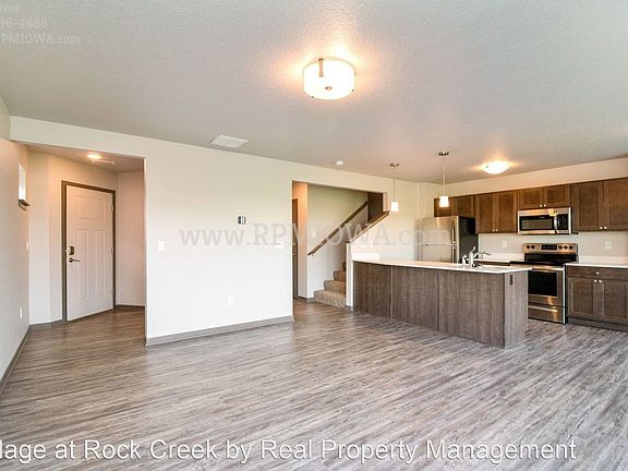 3rd image of 2926 NW 40th Ln