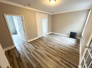 32-05 36th Ave #2, Astoria, NY 11106