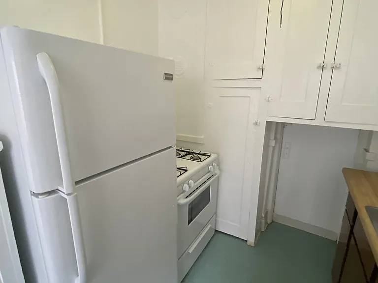 1442 W 101st St #16 — Photo 7