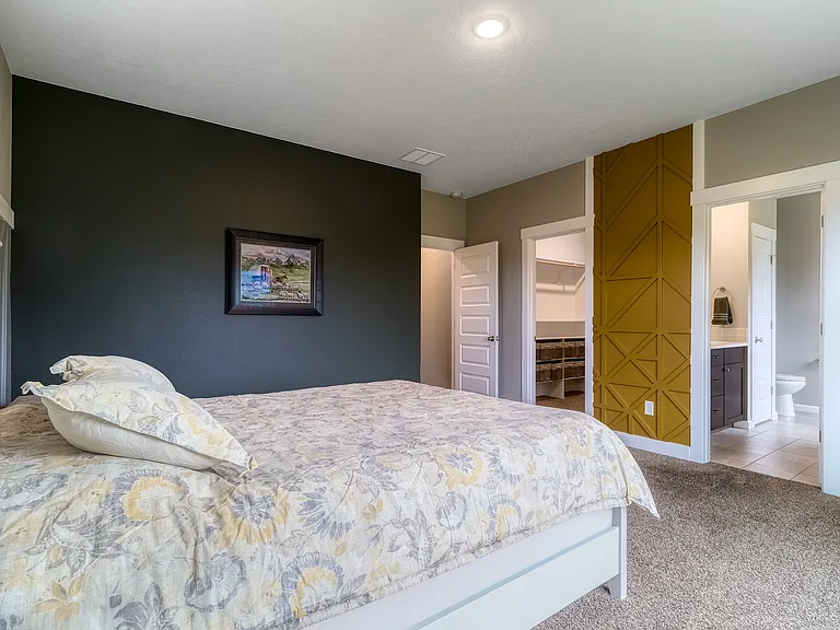 839 Newtown Rd #A — Photo 20