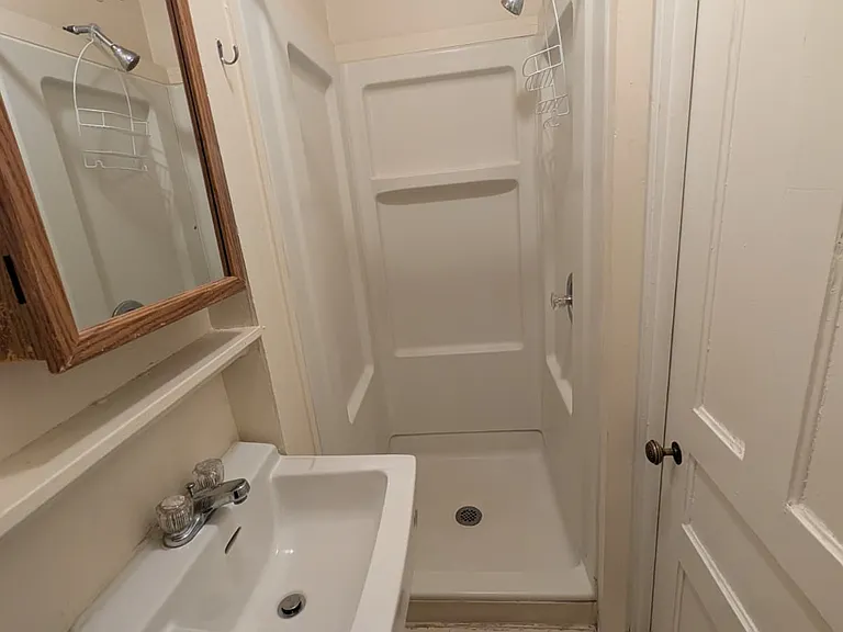 83 Sachem St #3R — Photo 8