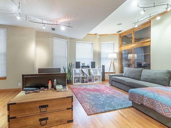 4th image of 1505 W Wilson Ave