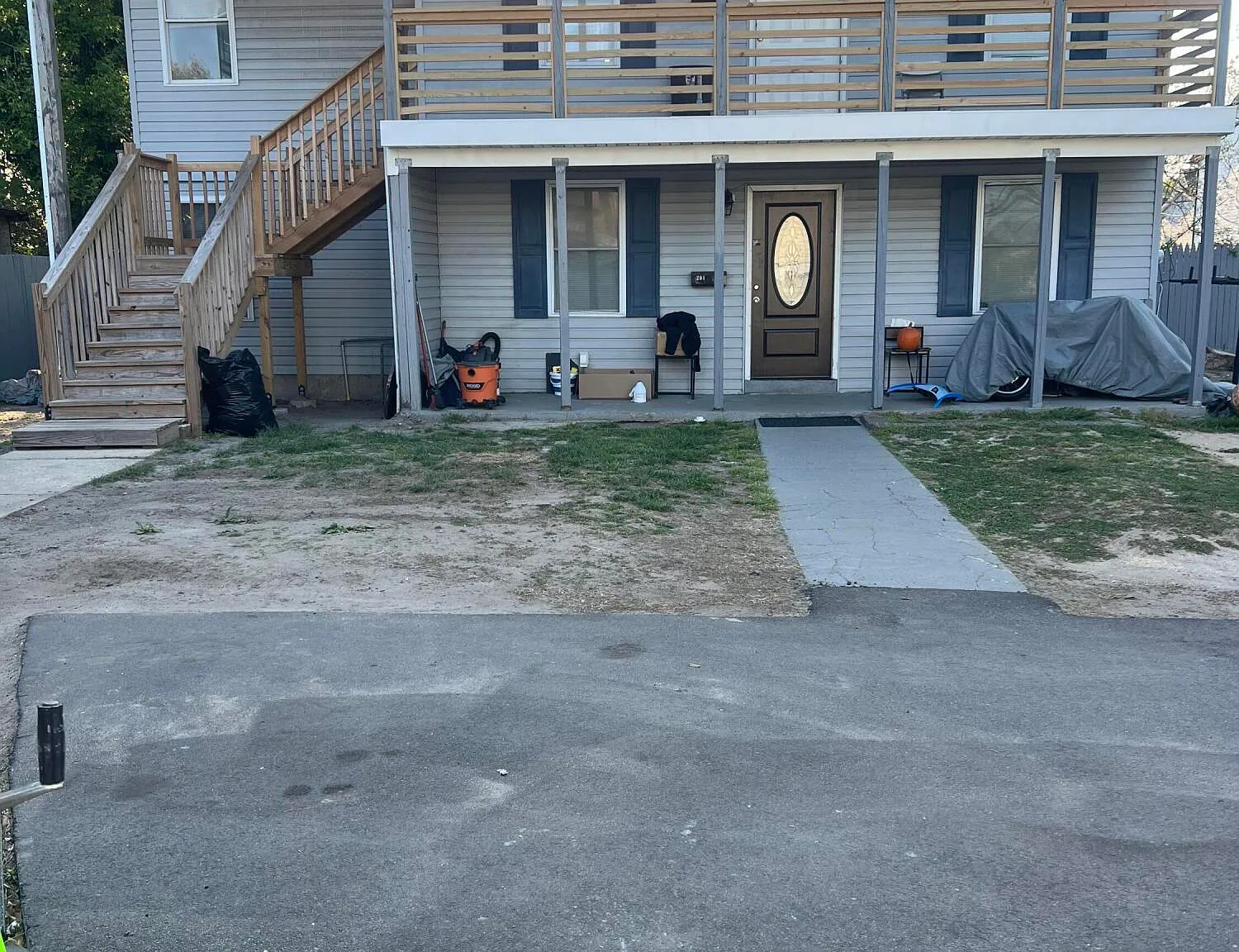2 bed, 1298 sqft, $2,100 — Photo 2