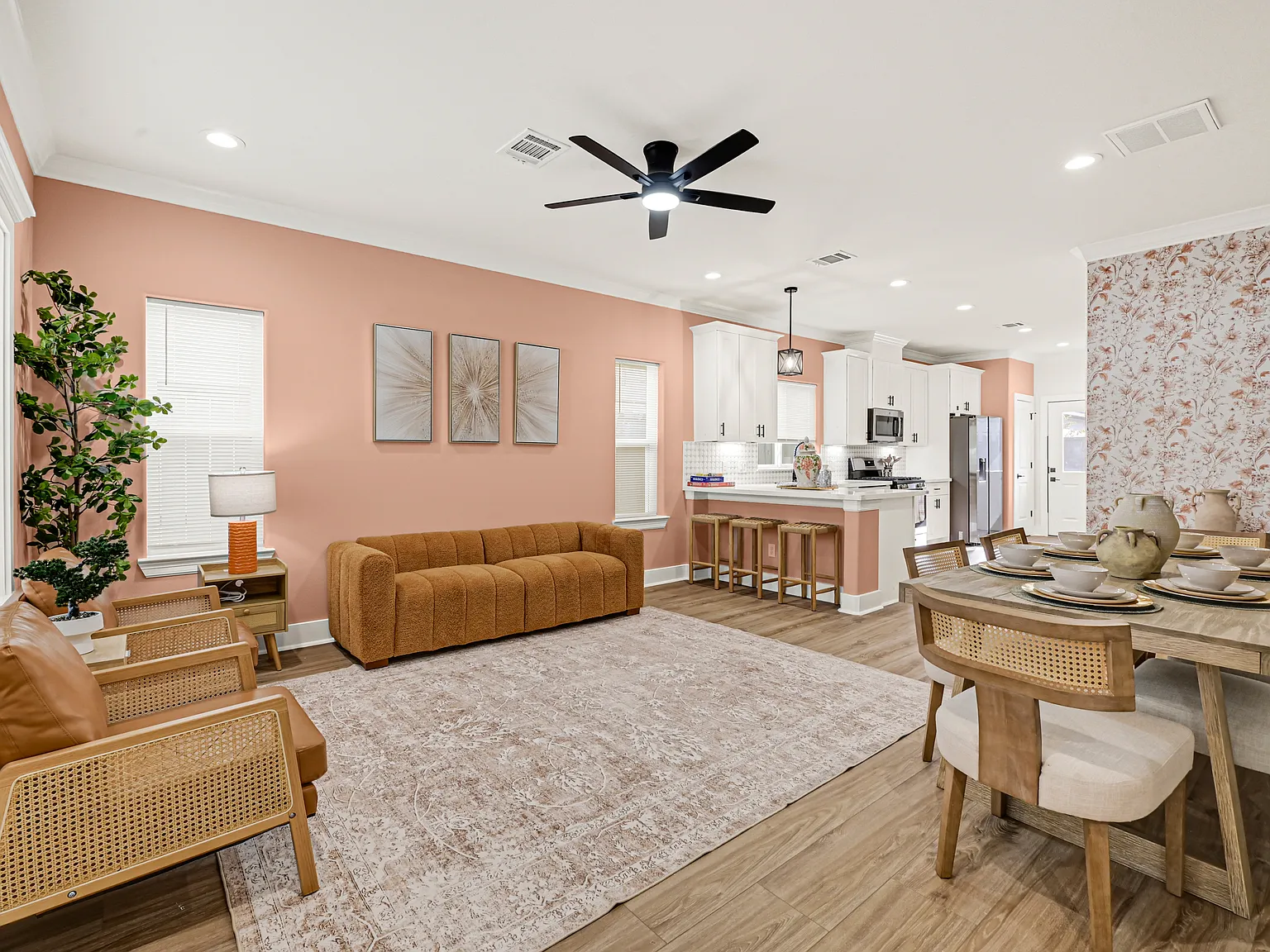 4 bed, 1500 sqft, $3,200 — Photo 3