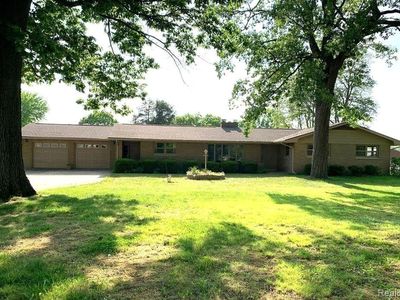 1571 N Hickory Rd, Owosso, MI, 48867