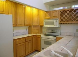 26543 White Dove Ave, Rockaway Beach, OR 97136