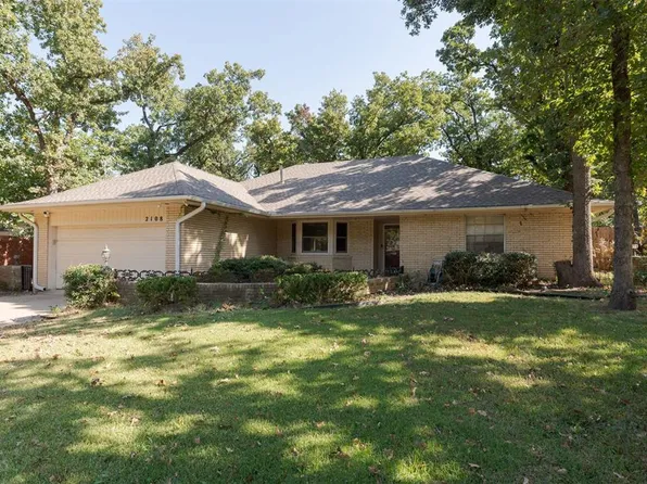 2108 N Alexander Ln, Bethany, OK 73008