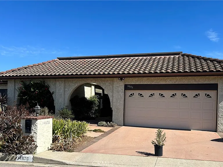 14676 Deervale Pl — Photo 33