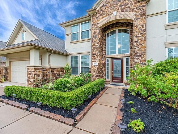2nd image of 26122 Arbor Rose Ln