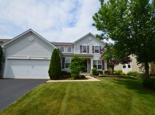 2823 Rourke Dr, Aurora, IL 60503