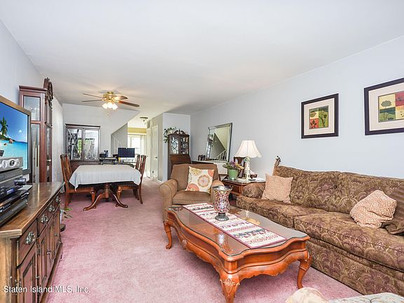 4th image of 42 Mulberry Ave