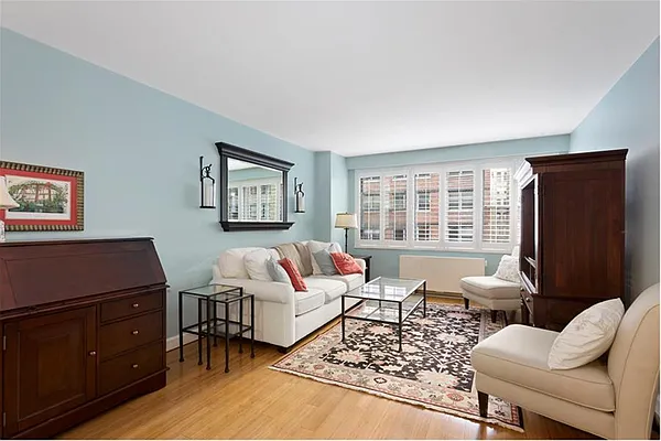 Sold by Digs Realty Group | media 1