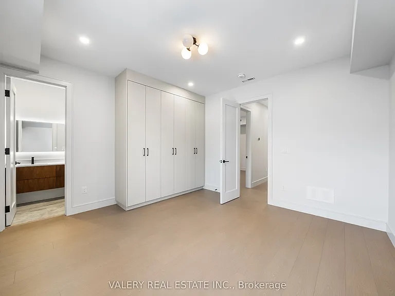131 Dovercourt Rd #2 — Photo 18