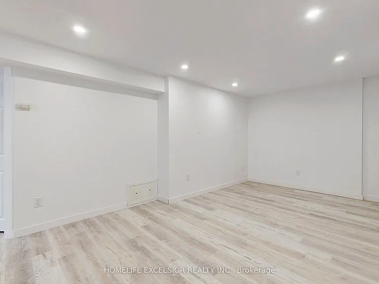 103 Cardinal St — Photo 5