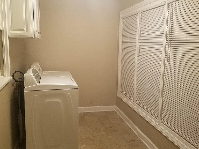 302 Penn Pl — Photo 12