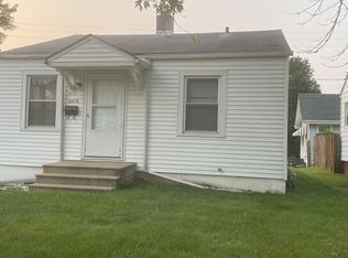 2016 E Lincoln Ave, Decatur, IL 62521