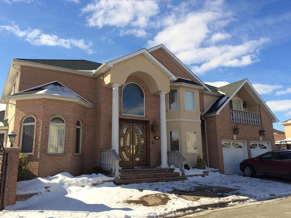 1st image of 10 Wycliff Ln