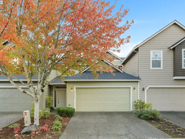 21772 NE Larkspur Ln, Fairview, OR 97024