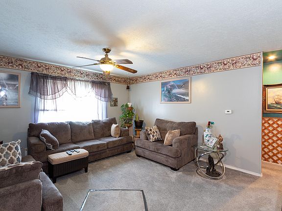 5th image of 9926 Catalina Dr