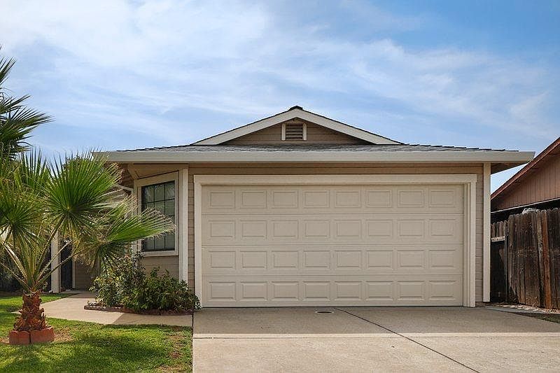 1st image of 6 Ashley Oaks Ct