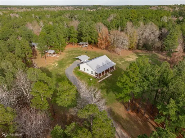 1592 Barnes Rd, Converse, LA 71419