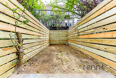 Rented by Rennit Inc.