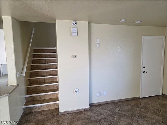 4th image of 10071 Crisp Clover St