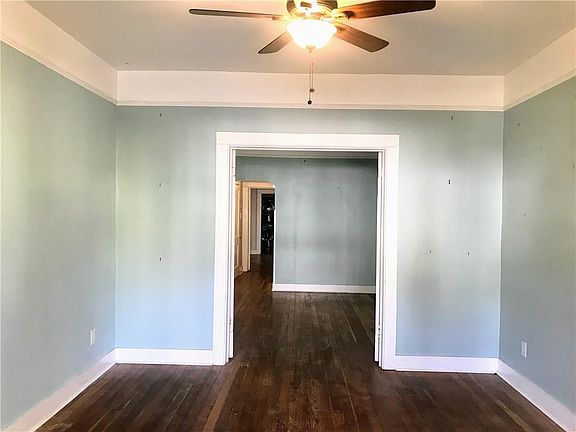 5th image of 2548 Wisteria St