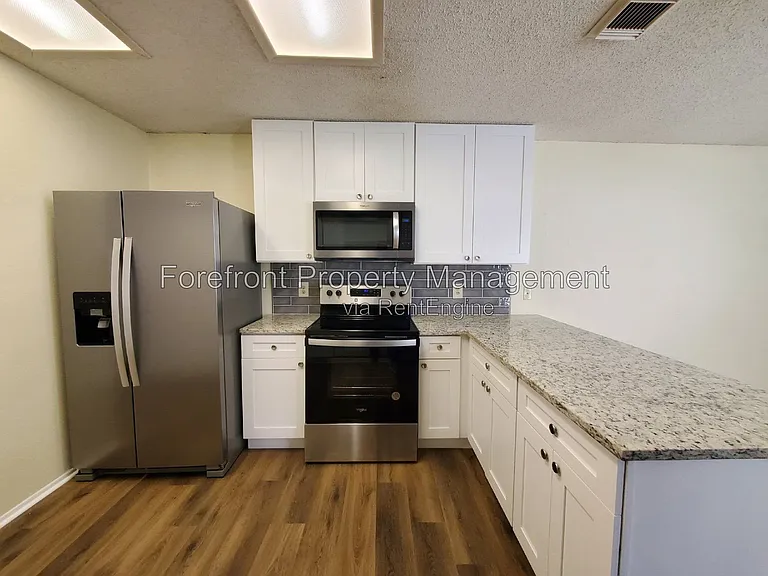 8219 Sunshine Trail Dr — Photo 14