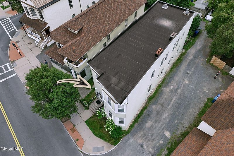 5th image of 908 19th Street