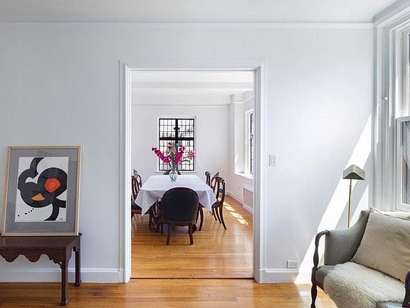 3rd image of 955 Lexington Ave #10C