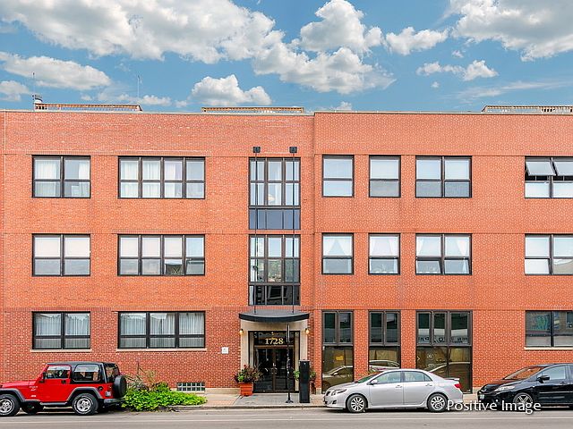 1st image of 1728 N Damen Ave APT 304