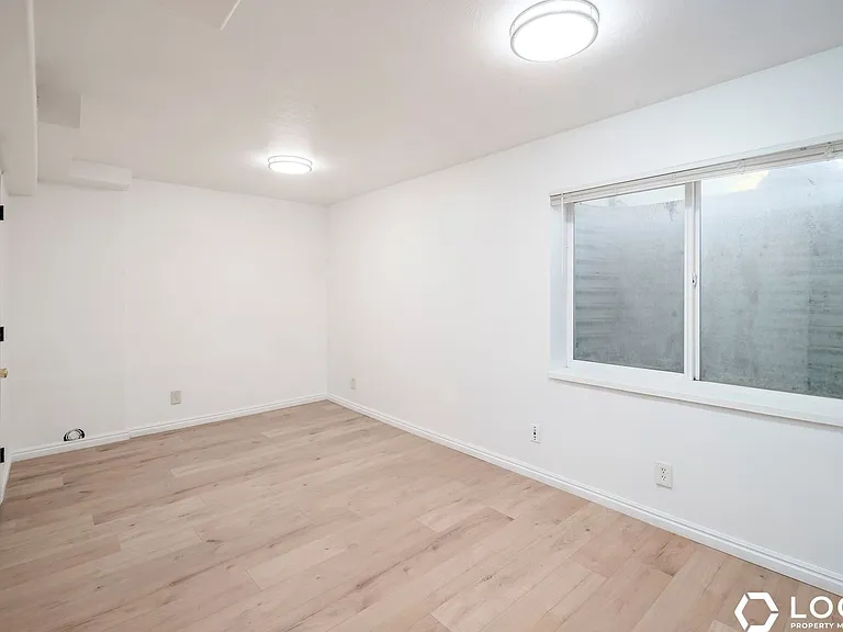 5068 S Murray Blvd #DOWNSTAIRS — Photo 16