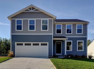 120 Celia Dr, Madison, OH 44057
