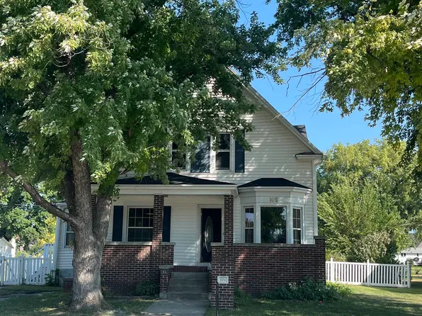 105 E Klug Ave, Norfolk, NE 68701