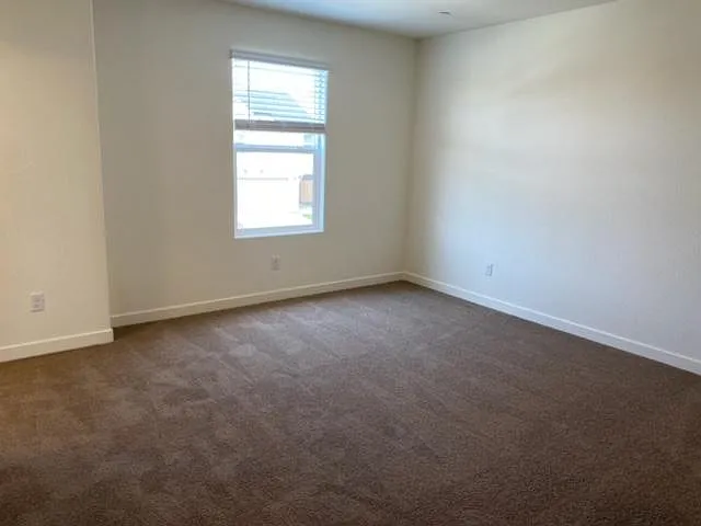 380 Shafer Ave — Photo 6