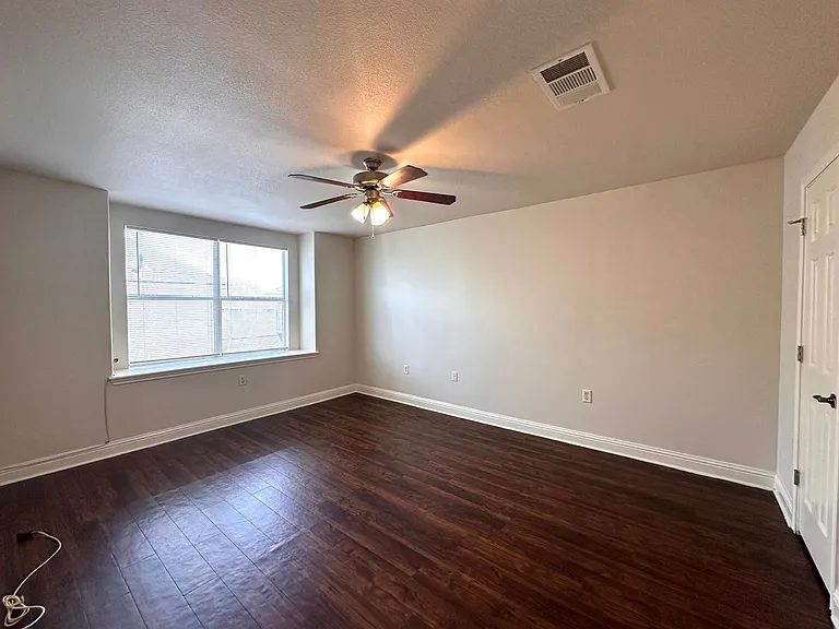 Delmar Ave 506 — Photo 11