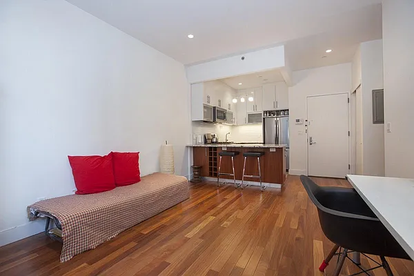 Rented by Compass | media 4