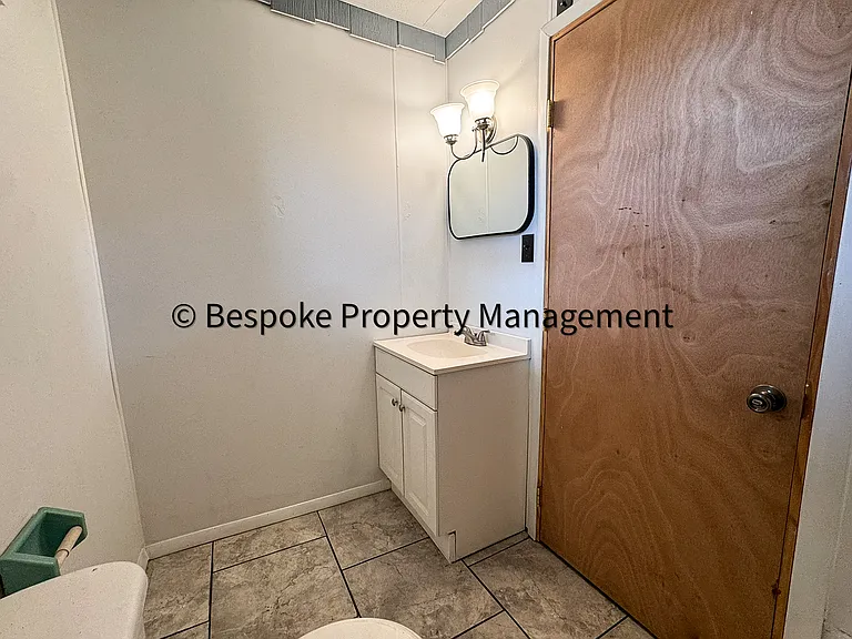 158 Main St #1 — Photo 9