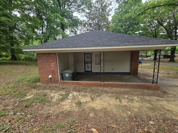5369 Lochinvar Rd, Memphis, TN 38116
