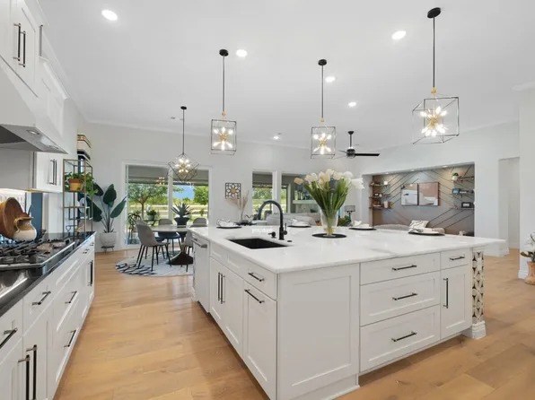 12424 Blue Granite Dr, Denton, TX 76207