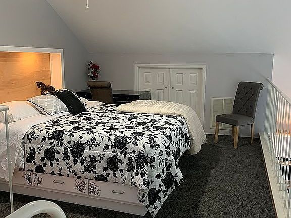 3rd image of 1270 Celeste Ave