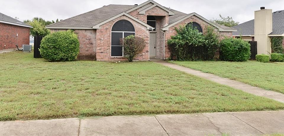 1st image of 1512 Rebecca Ln