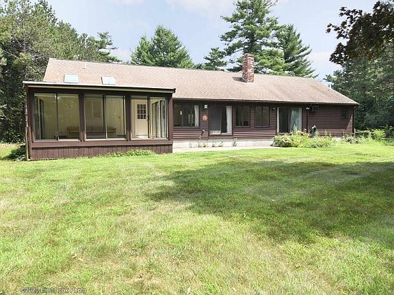 3rd image of 16 Dassance Dr