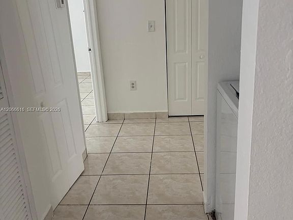 4th image of 2953 W 80th St APT 204