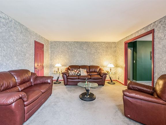 3rd image of 252-21 60th Ave