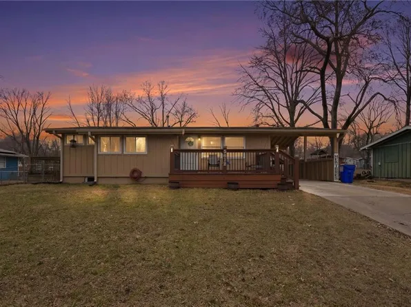 5818 N Garfield Ave, Kansas City, MO 64118