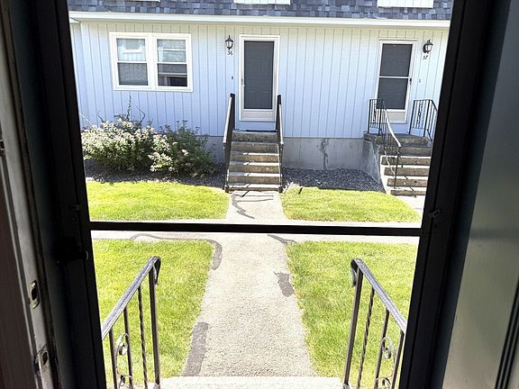 2nd image of 26 Bluestone Dr #26