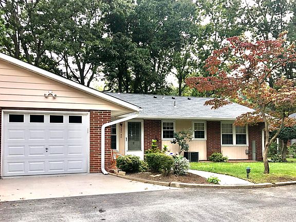 2nd image of 592A Lake Point Dr #1001