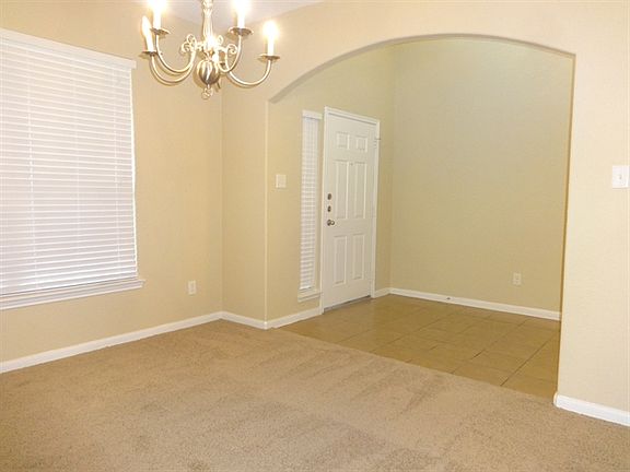 3rd image of 1103 Imperial Lake Dr